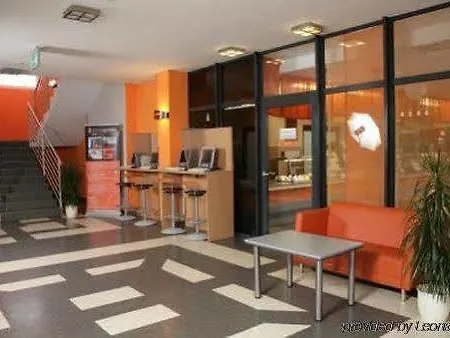 System Szálloda